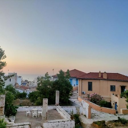 Οικογένειακο Διαμέρισμα Με Θέα 2 La Canea Exterior foto